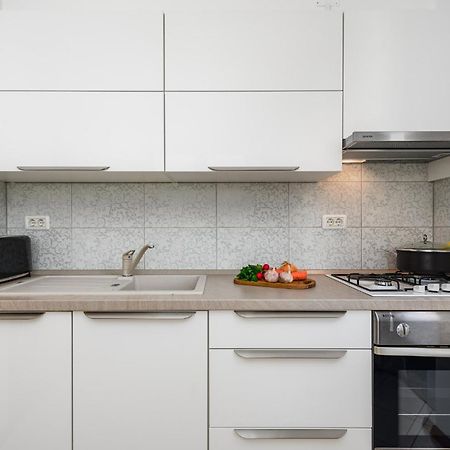 Aureo Apartment Pula Center Екстериор снимка